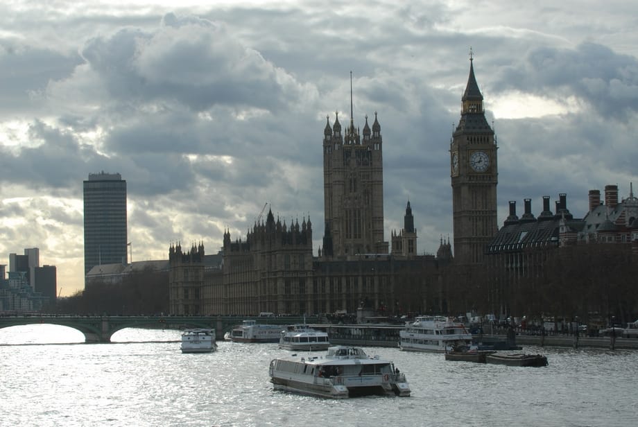 Londonban a vizen is lehet majd járni