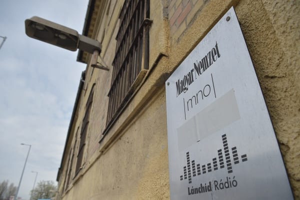 Megszűnik a Magyar Nemzet és a Lánchíd Rádió