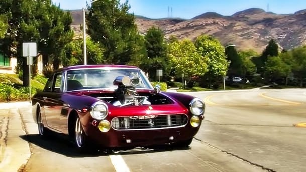 Amerikai izomautót csinálni egy Ferrariból. Szentségsértés?