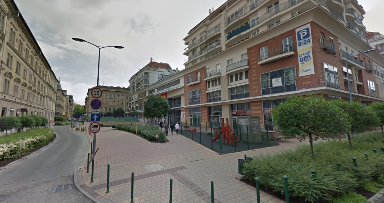 Lövöldözés volt a Garay téren, két férfit keresnek - fotó