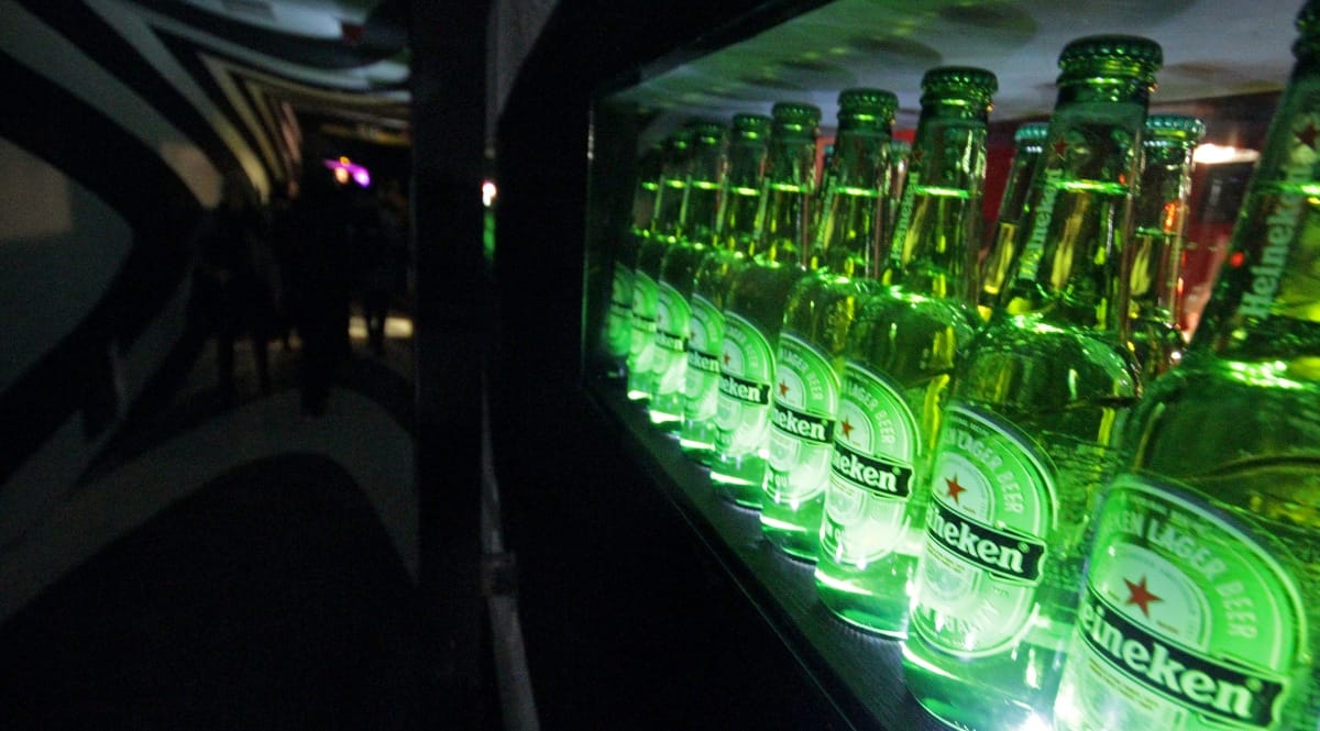 Nem vallja be a Fidesz, miért most üti a Heinekent