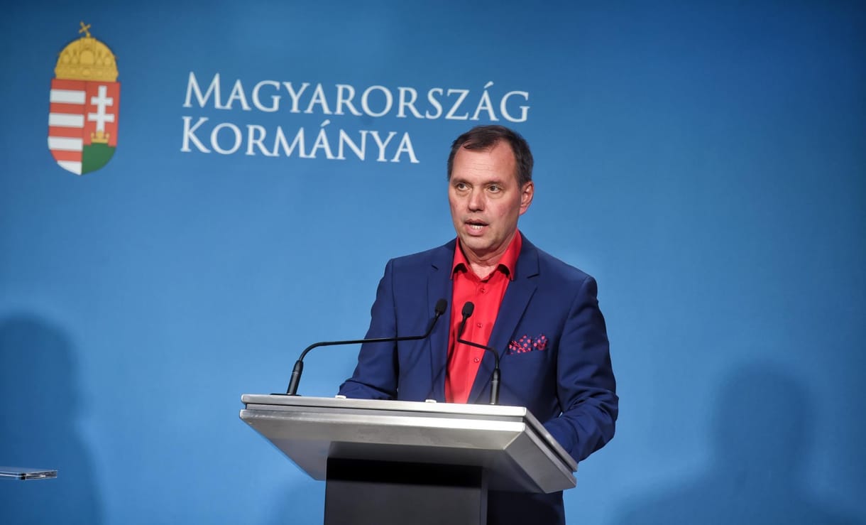 Szlávik: Az emberek 8-10 százaléka csak az első oltást adatja be magának