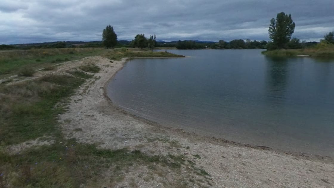 Nem sikerült a trükközés, autóval landoltak a Mályi-tóban