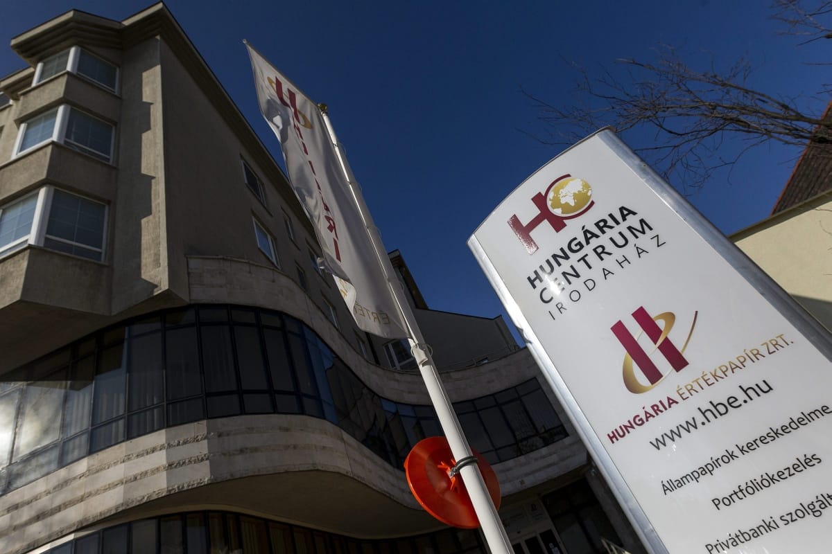 Az ellopott milliók nyomában lohol az ügyészség a Hungária Értékpapír ügyében