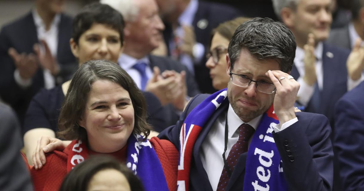 Szomorkás dallal búcsúztatta a távozó briteket az Európai Parlament – videó