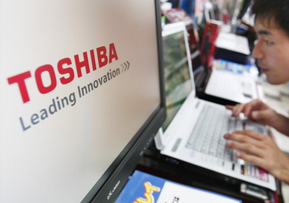 Nincs vége a kirúgásoknak: további hétezer Toshiba-alkalmazottnak kell mennie