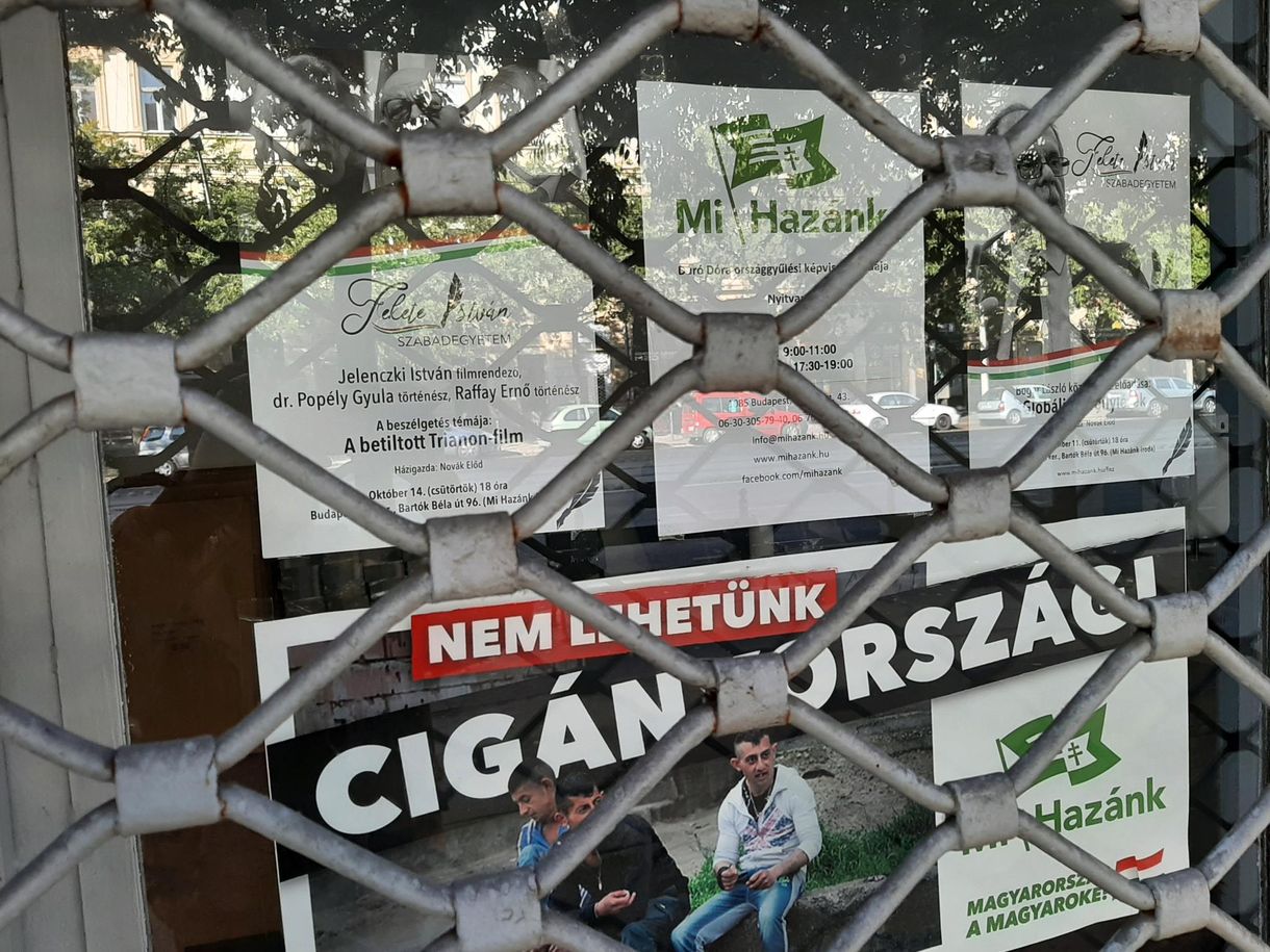 Elvették a Mi Hazánk józsefvárosi irodáját a cigányozós plakátok miatt