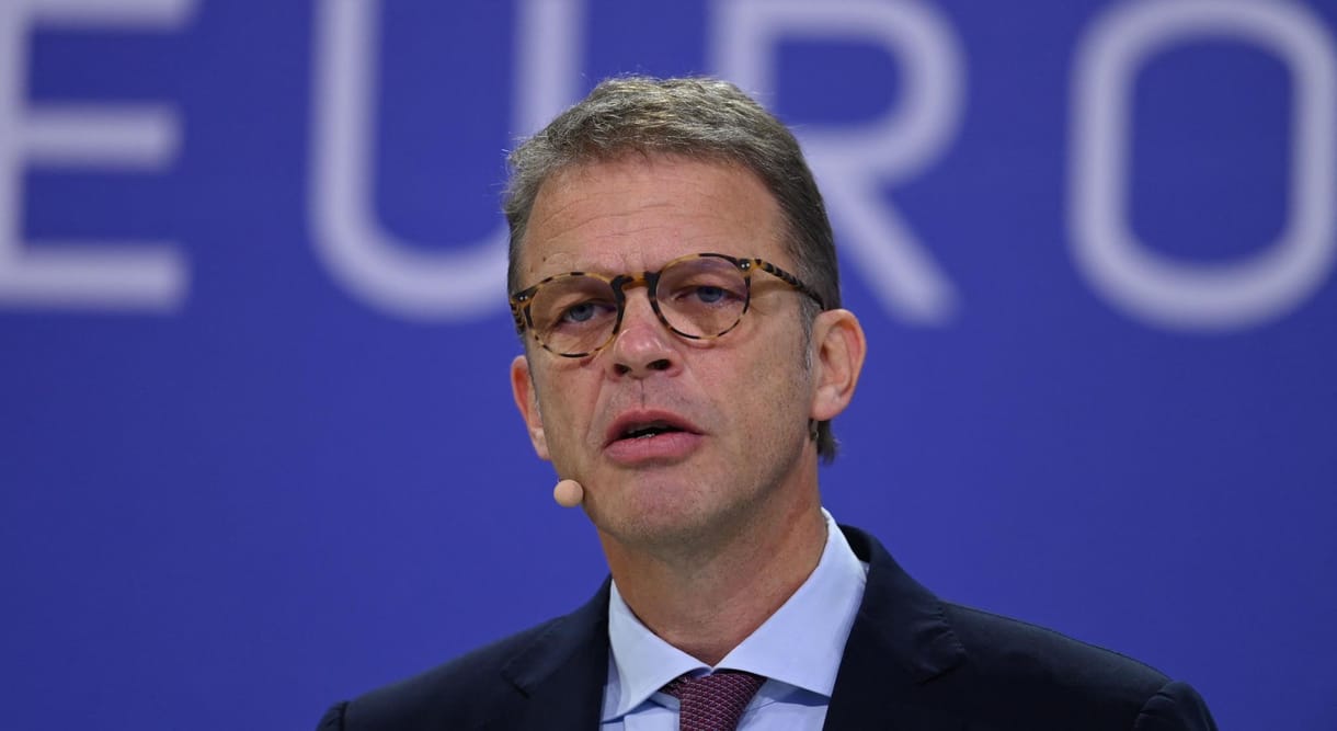 Recesszióba taszítaná Európát az orosz energiaembargó a német bankszövetség elnöke szerint