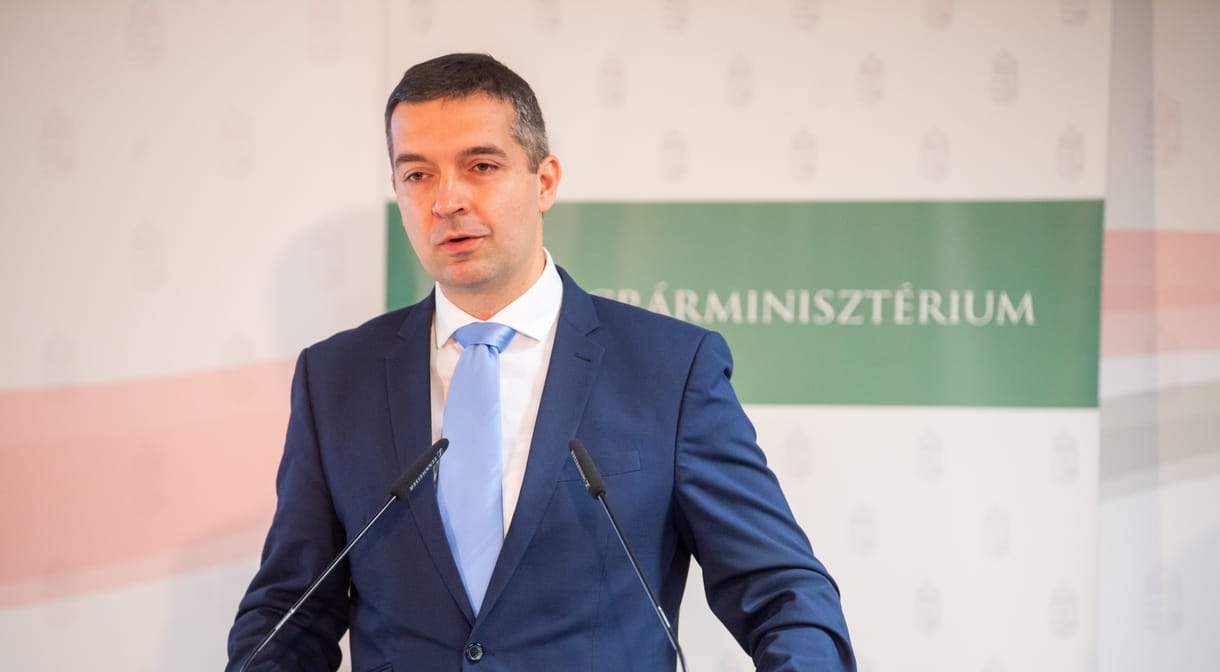 Leváltották a mezőgazdasági államtitkárt
