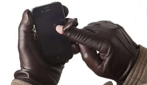 Ezzel az elegáns kesztyűvel kényelmesen mobilozhat