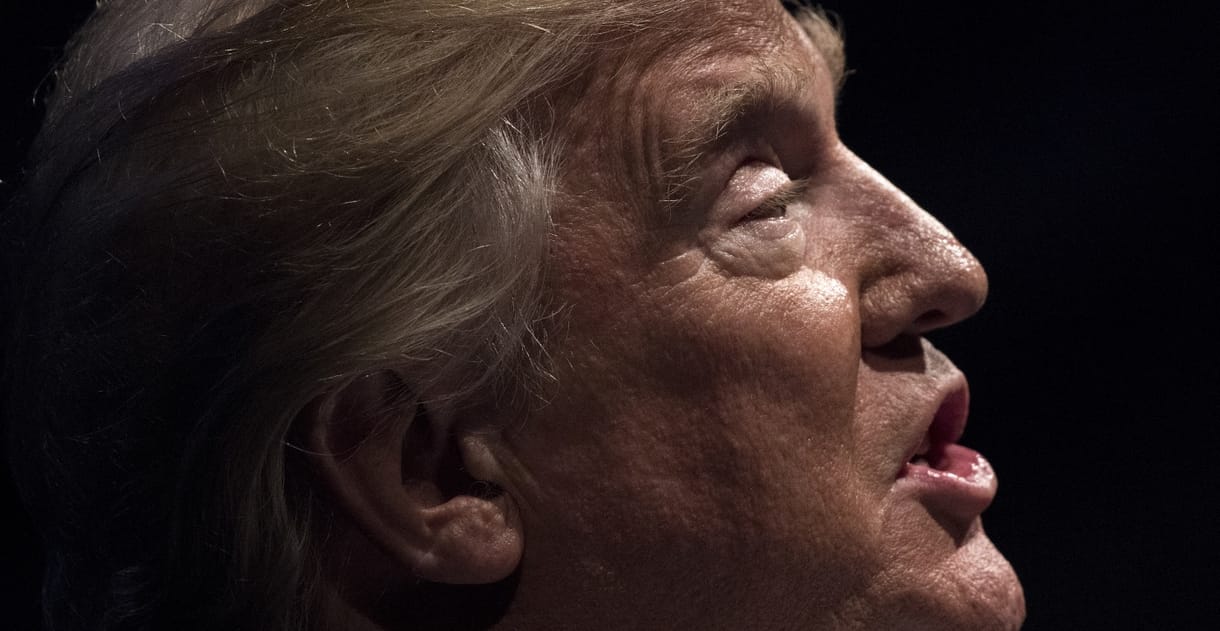 Fake News-díjakat osztott Trump