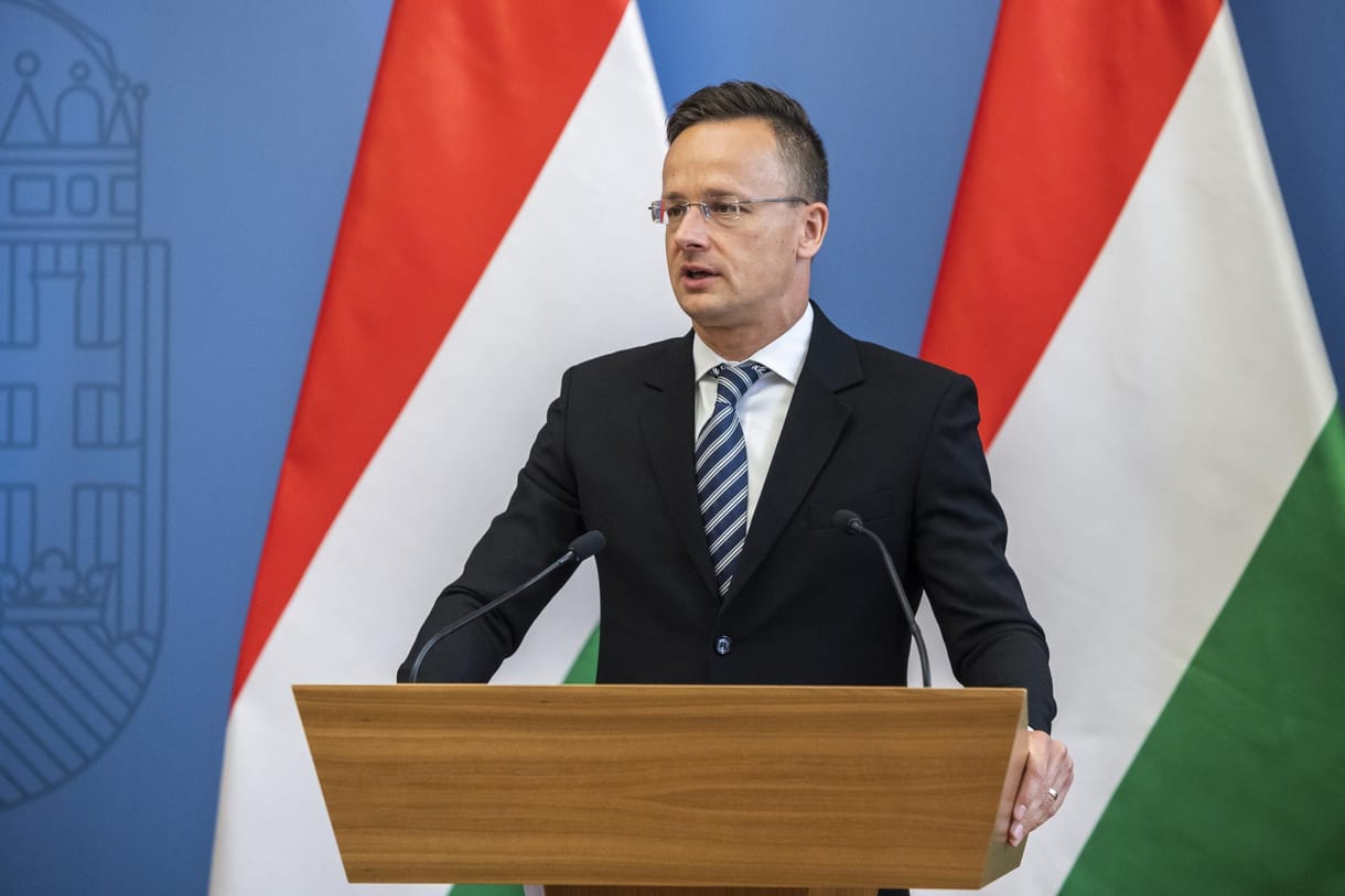 Szijjártó: Több pénzt adhat a kormány a cégeknek