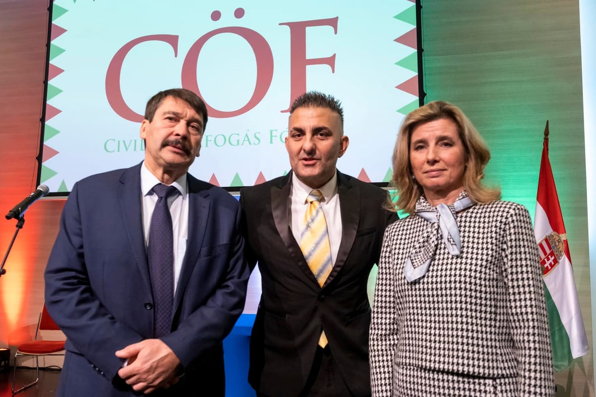Tudta, mi a közös Áder Jánosban és Győzikében? A szellemi honvédelem!