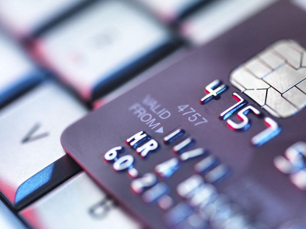 8 tipp, ha elegünk van a drága bankszámlából
