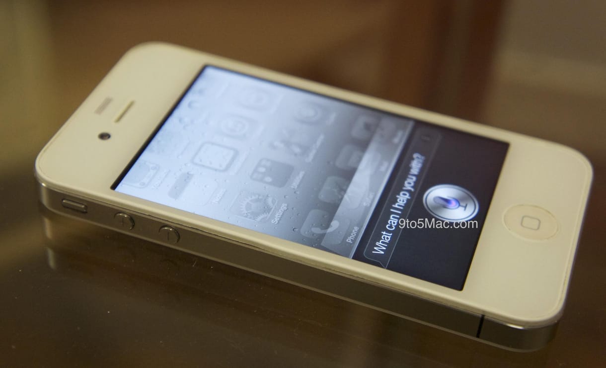Elkészült az első duett az iPhone 4S Sirijével (videó)
