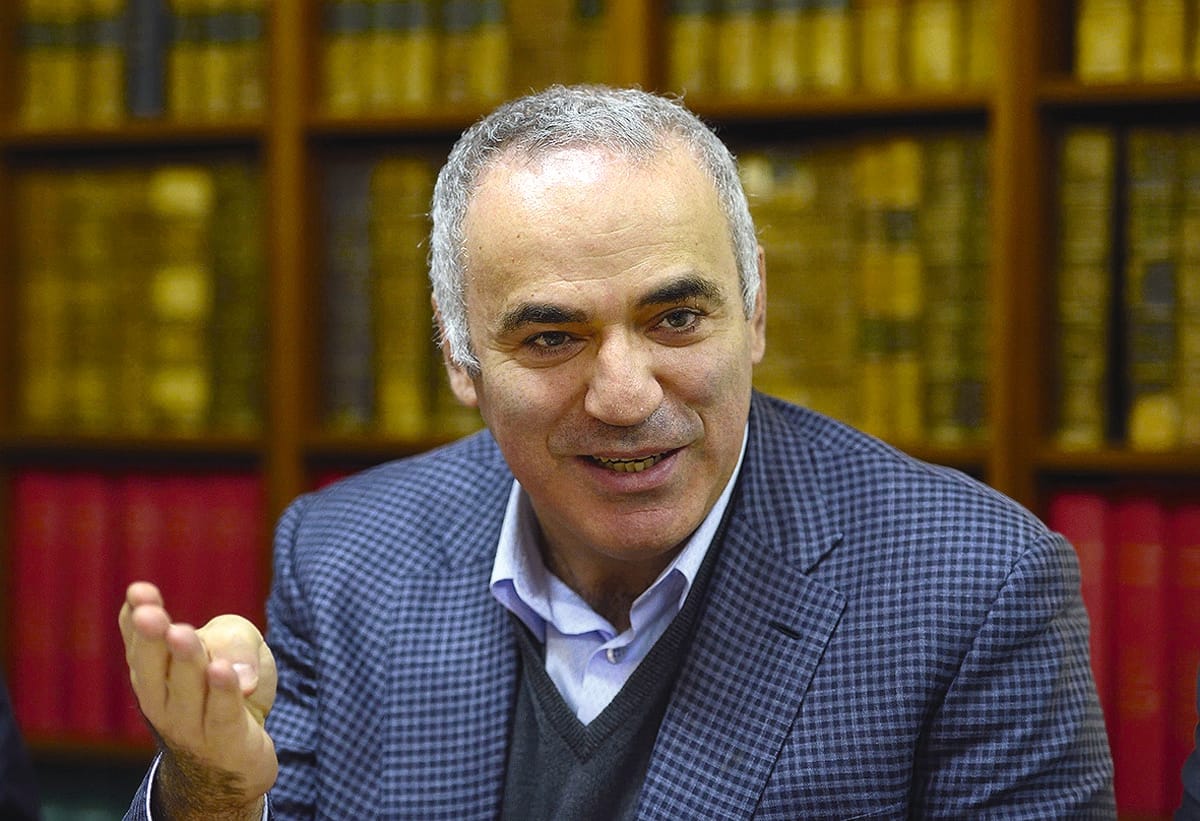 Ez történt: Kaszparov szerint Putyin nyerésre áll a kibertérben