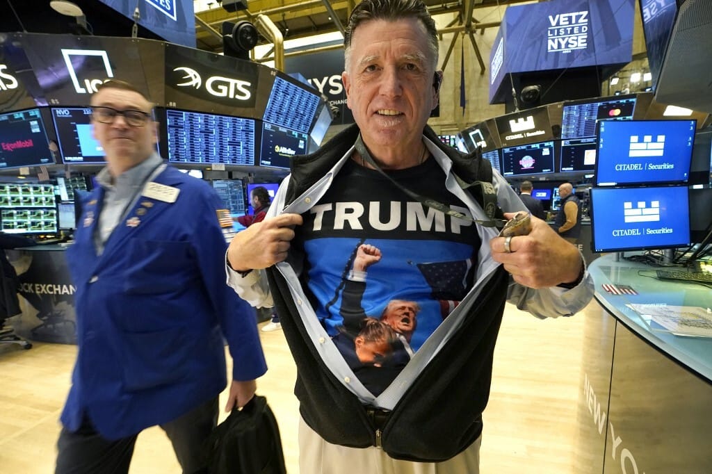 Beestek az amerikai tőzsdék, zuhanórepülésben a Tesla