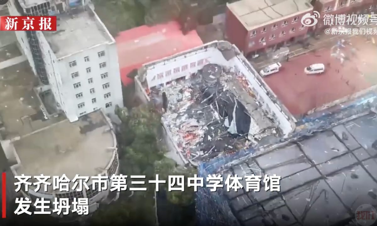Iskolásokat temetett maga alá egy összedőlt tornaterem Kínában