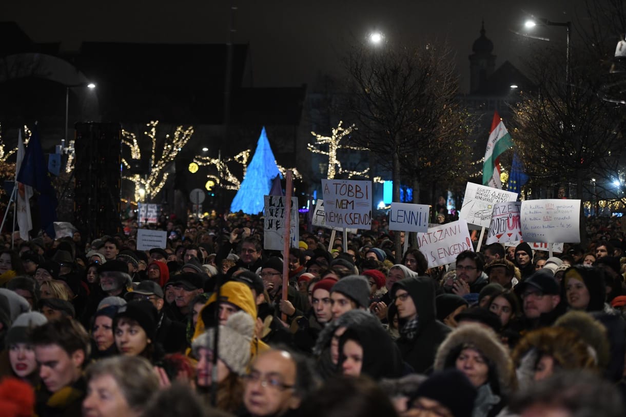 Megmutatjuk egy képen, mennyien voltak a hétfői tüntetésen