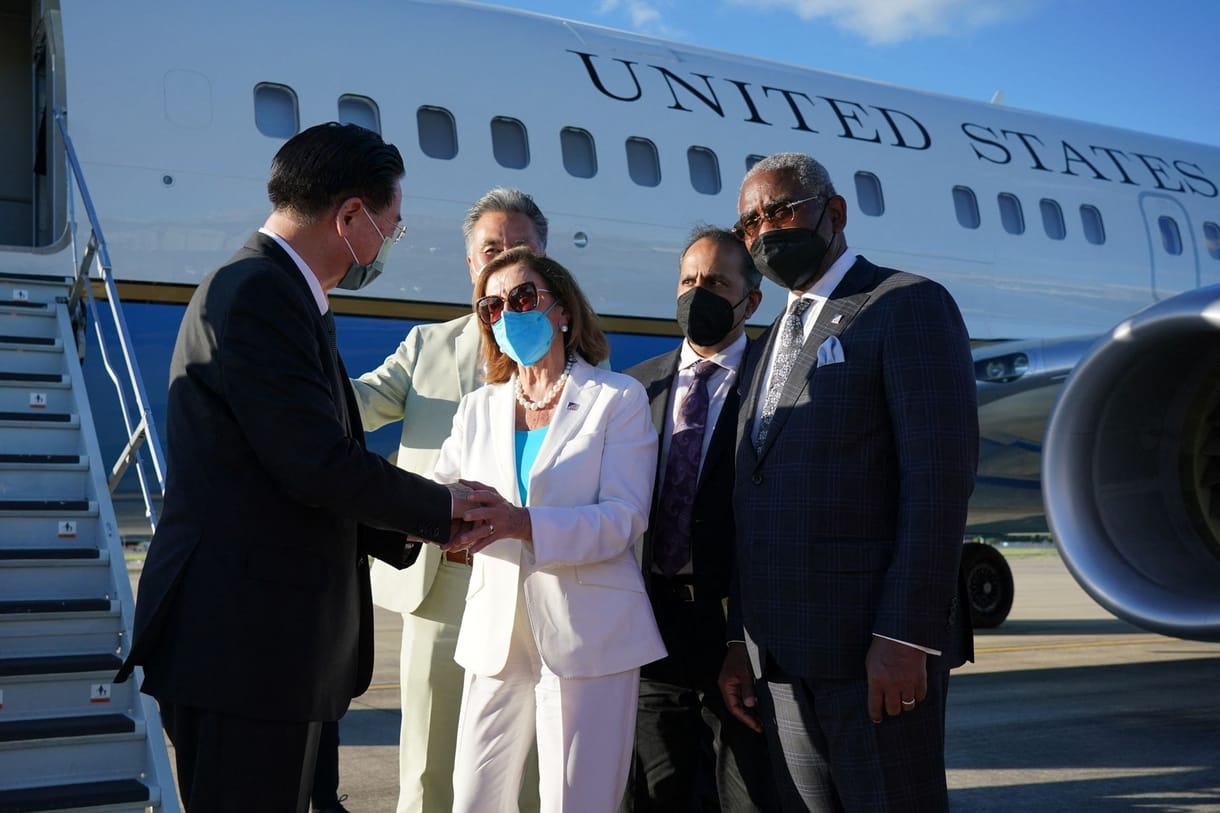 Itt van Kína válasza Nancy Pelosi tajvani látogatására: felfüggesztenek több együttműködést az USA-val