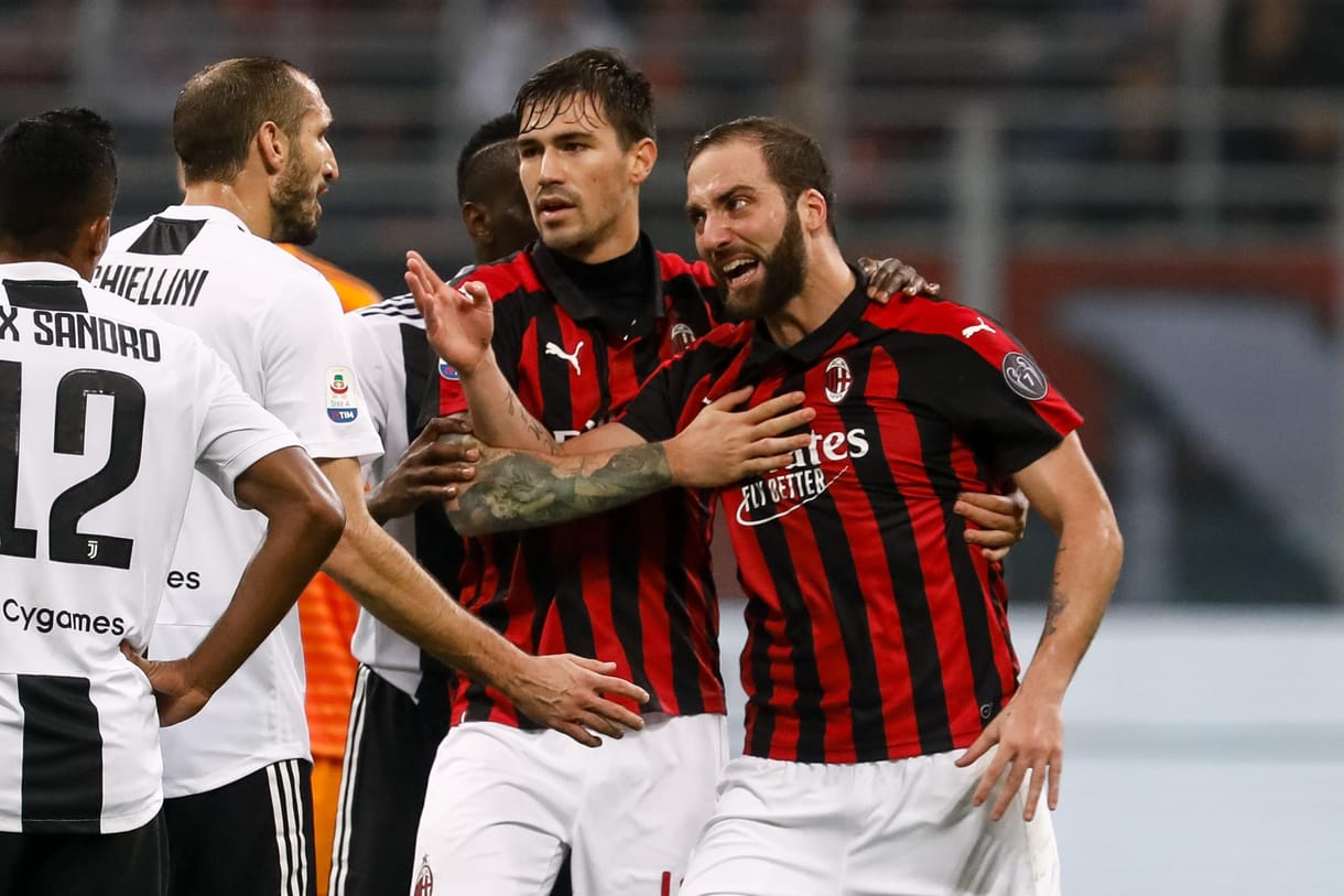 Durva büntetést rótt ki a Milanra az UEFA