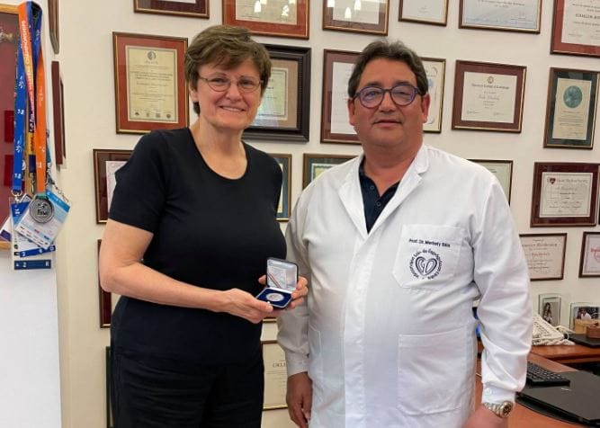 Karikó Katalin beugrott Merkely Bélához