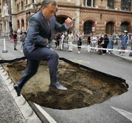 Csúcsra járatta a mémgyárat a pesti özönvíz