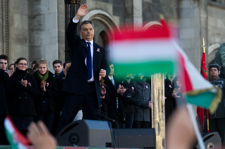 Népszerűek Orbán Viktor üzenetei és szexuális irányultsága