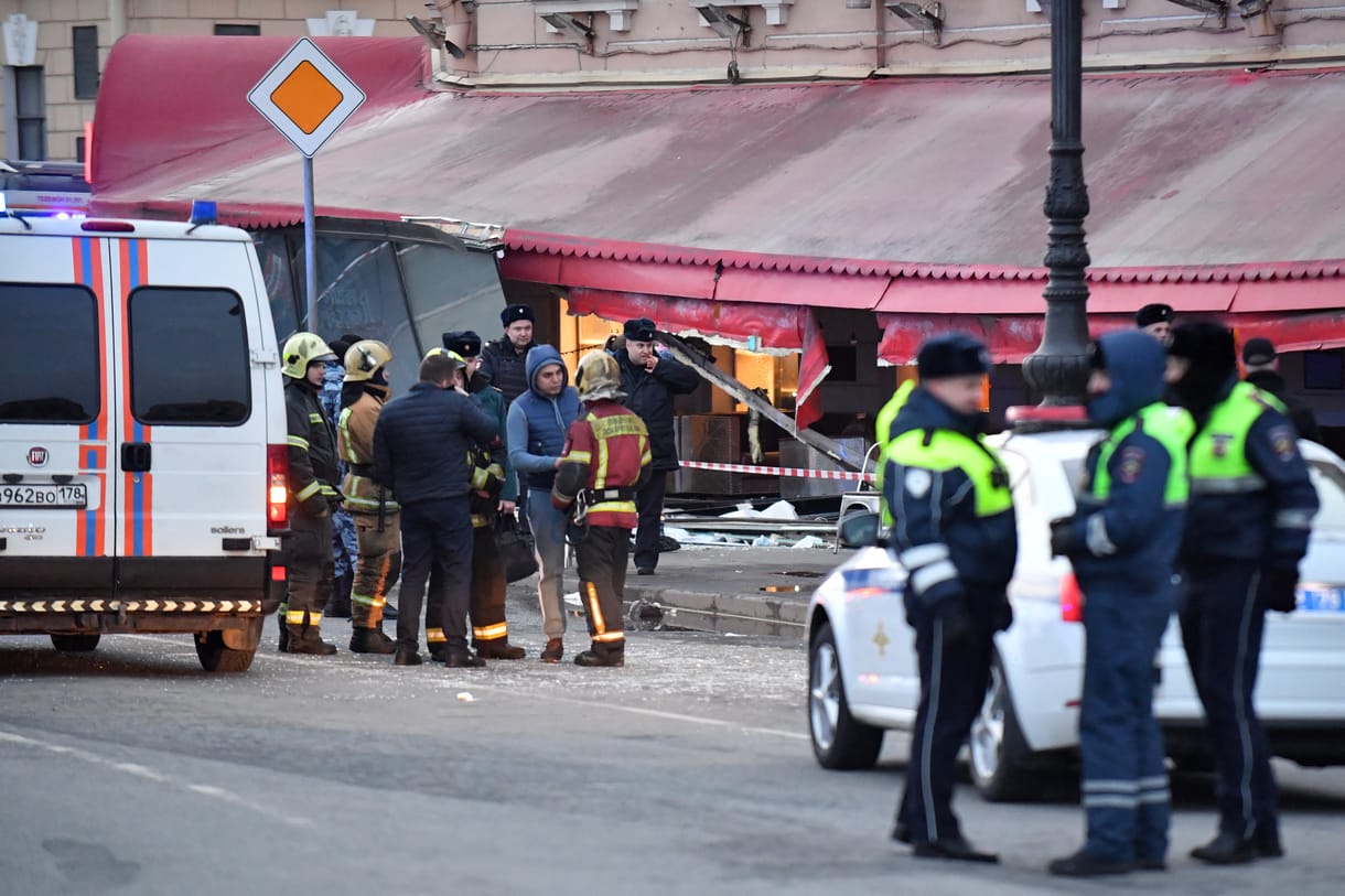 Már 13 halálos áldozata van a dagesztáni benzinkút-robbanásnak