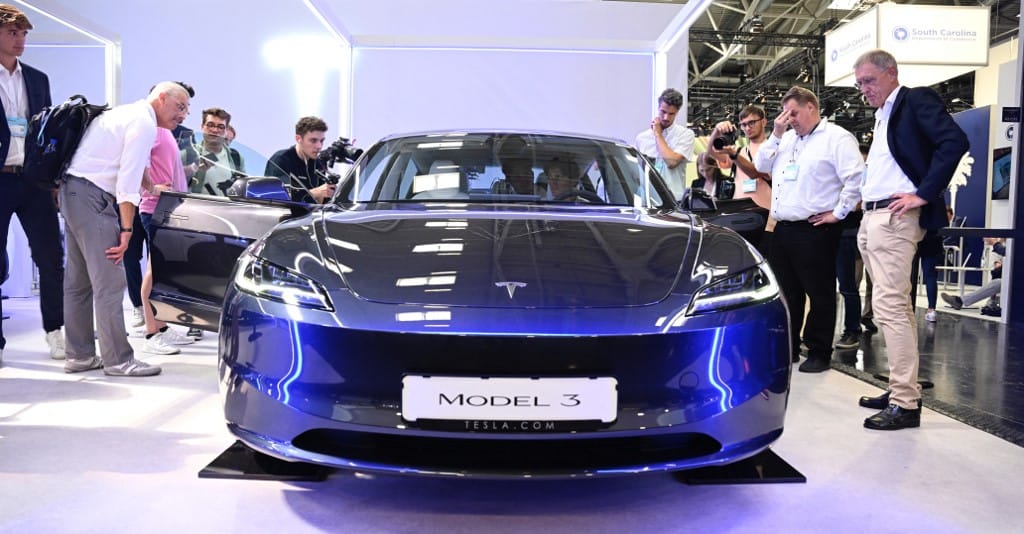 A Tesla eltüntette az indexkarokat, de van, akik szerint ez teljes baklövés