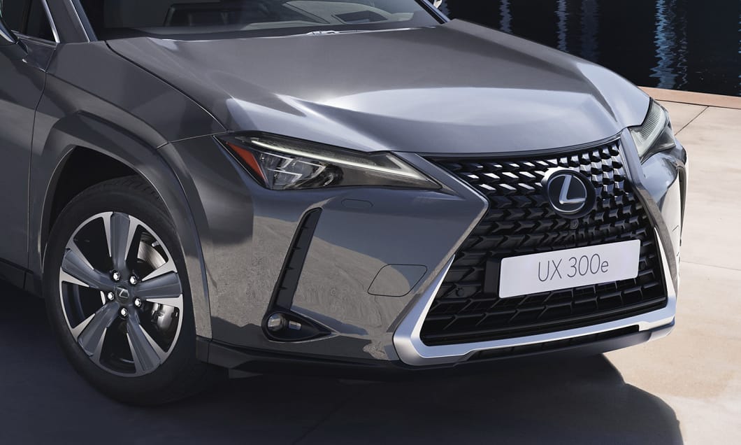 Hatalmasat nőtt az elektromos Lexus 300e hatótávja