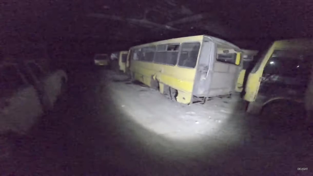 Ebben a kijevi buszgarázsban bármilyen horrorfilm leforgatható lenne – videó