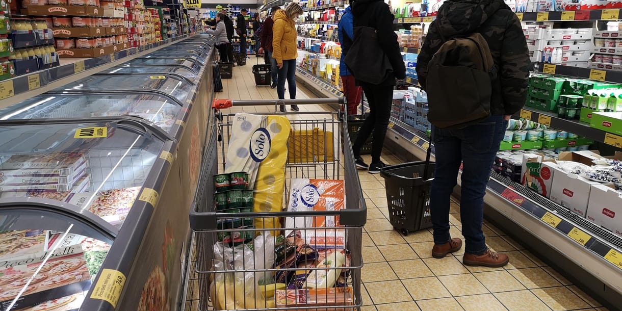 Az Aldi kivon a forgalomból egy tonhalas szendvicset