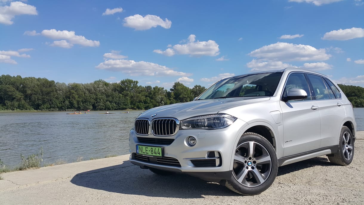 BMW X5 40e teszt: elefánt a porcelánboltban