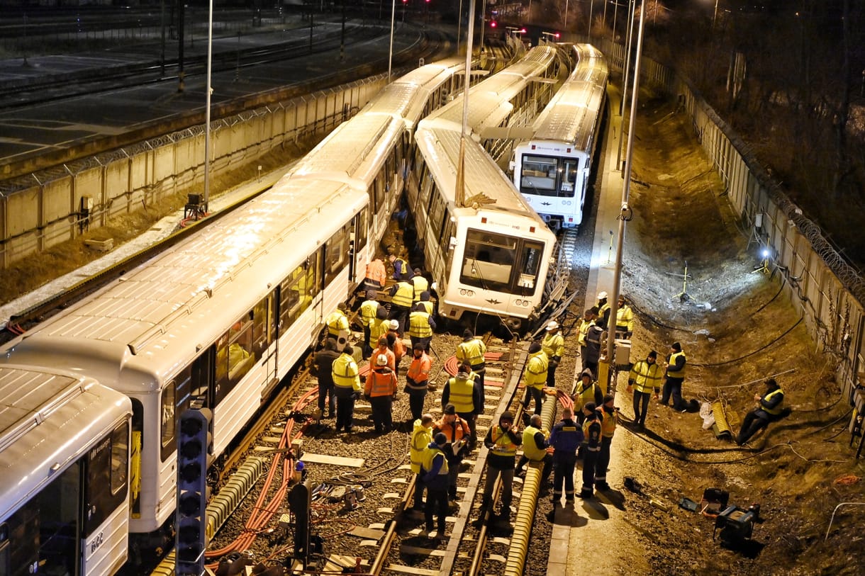 Megtalálták a szombati metróbaleset okát: engedély nélkül kapcsolták ki a biztonsági rendszert