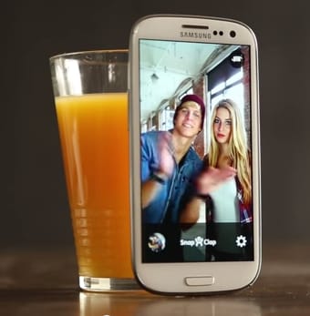 Tapsoljon a telefonjának, és ez történik