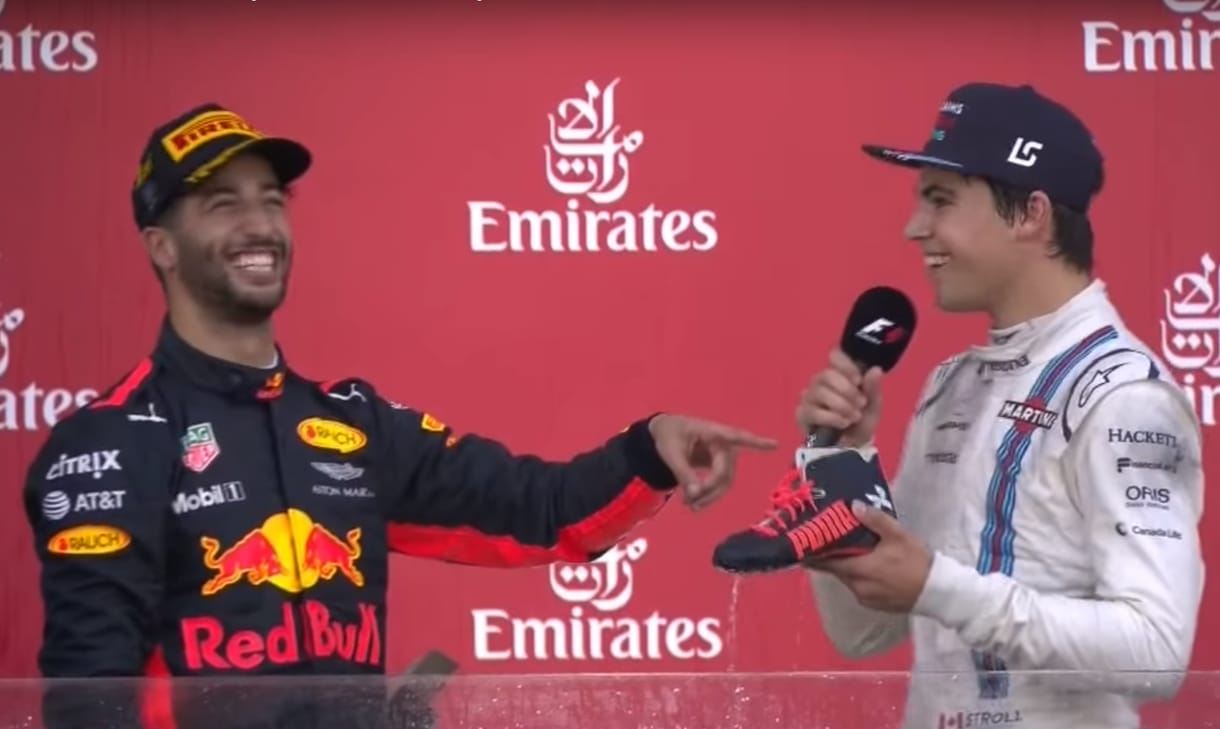 Az újoncot is belerángatta gusztustalan szokásába Daniel Ricciardo – videó