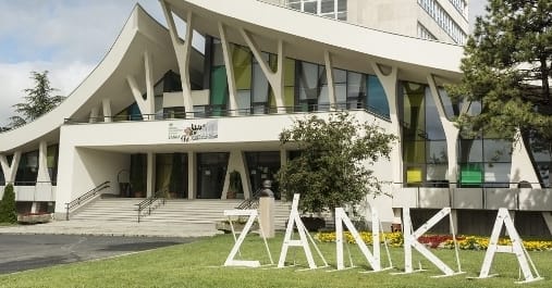 Megszólalt a zánkai gyerektábor főnöke a bérelt villáról 