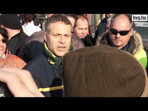 Videó: Az első politikus, aki a taxisok mellé állt