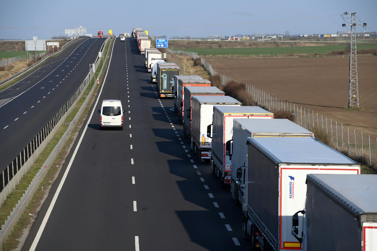 Le Monde-tudósítás: A migránsellenes Magyarország az indiai kamionsofőrök eldorádója