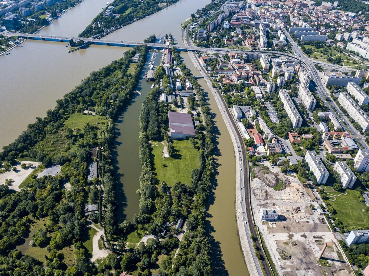 Demeter Szilárdéké lesz a Hajógyári-sziget jókora része, a volt Vizoviczki-diszkók is