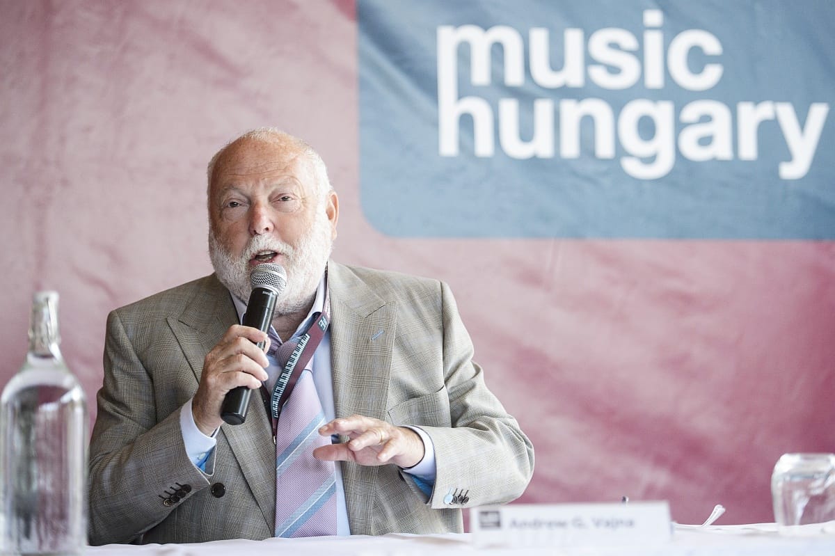 Egyszeriben a fél országot megkapta Andy Vajna rádiója