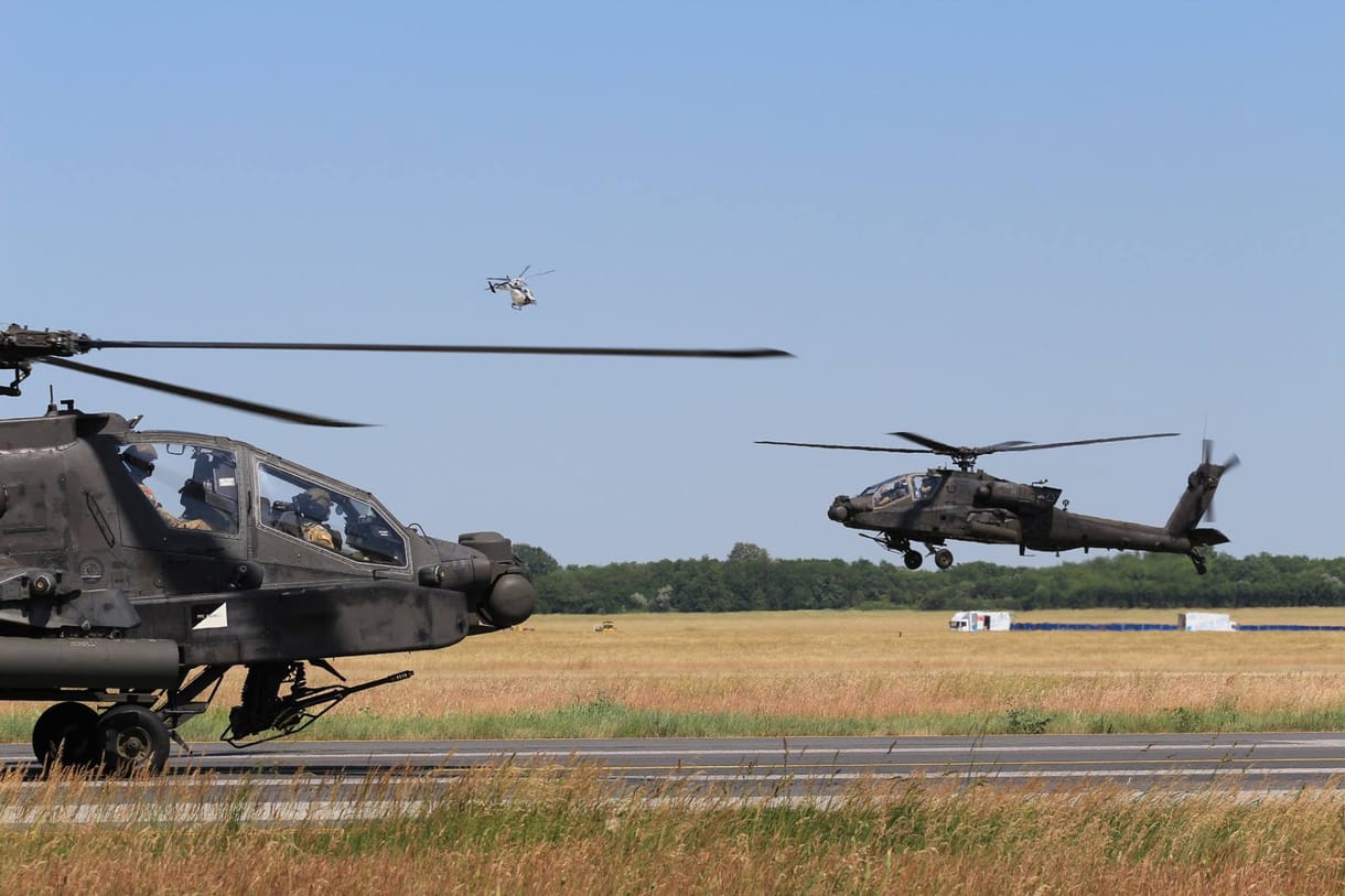 Akkor ezt most emésszük egy darabig: 100 milliárdot fizetünk 20 új helikopterért
