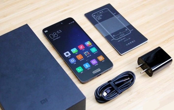 Tényleg nehézbombázó a Xiaomi Mi 5