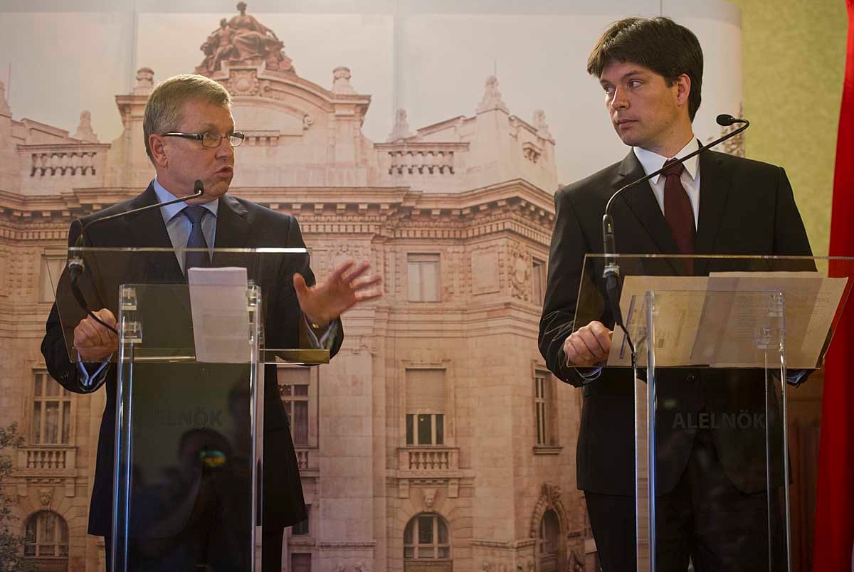Mozgolódnak a Matolcsy köpönyegéből előbújt bankárok 