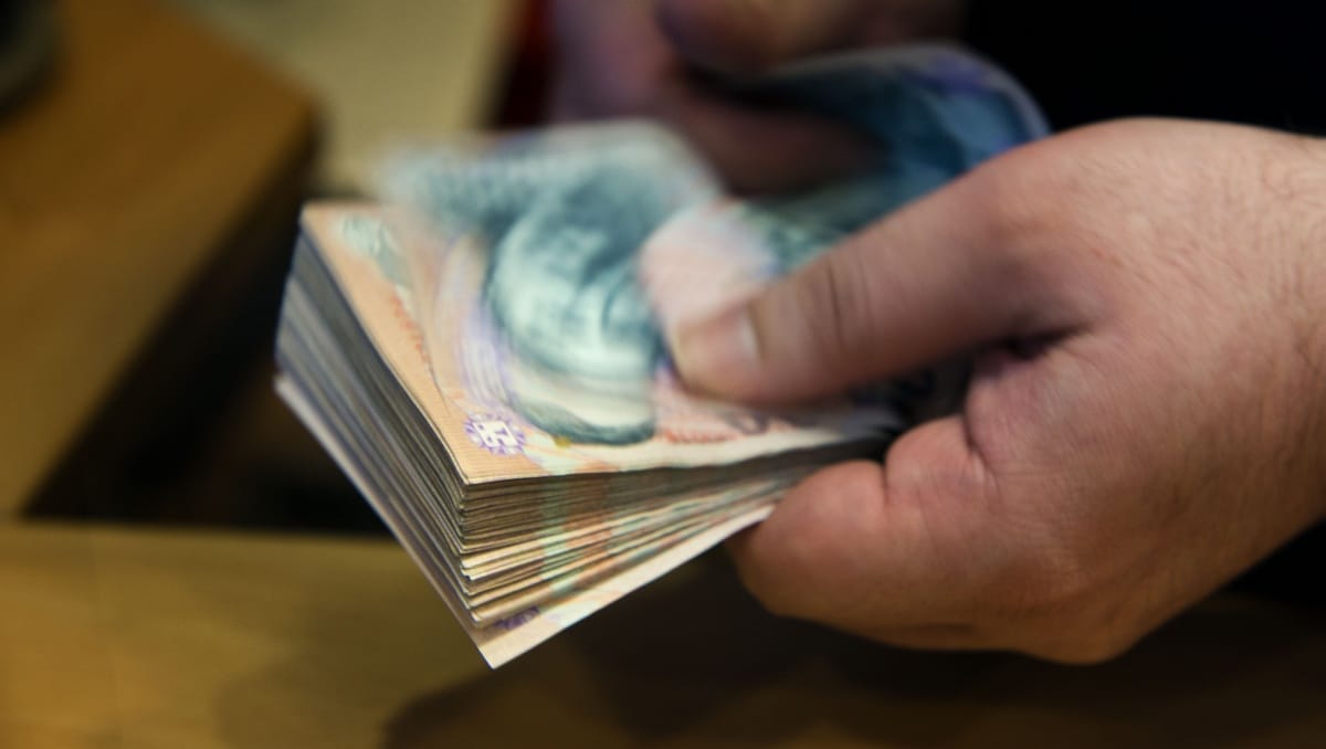 Egy rakás pénzt várnak Orbánék a kisvállalkozóktól