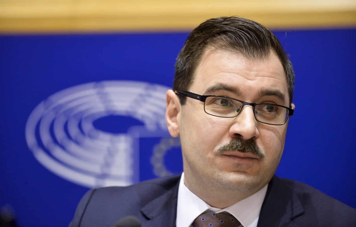Udvari jogászból 