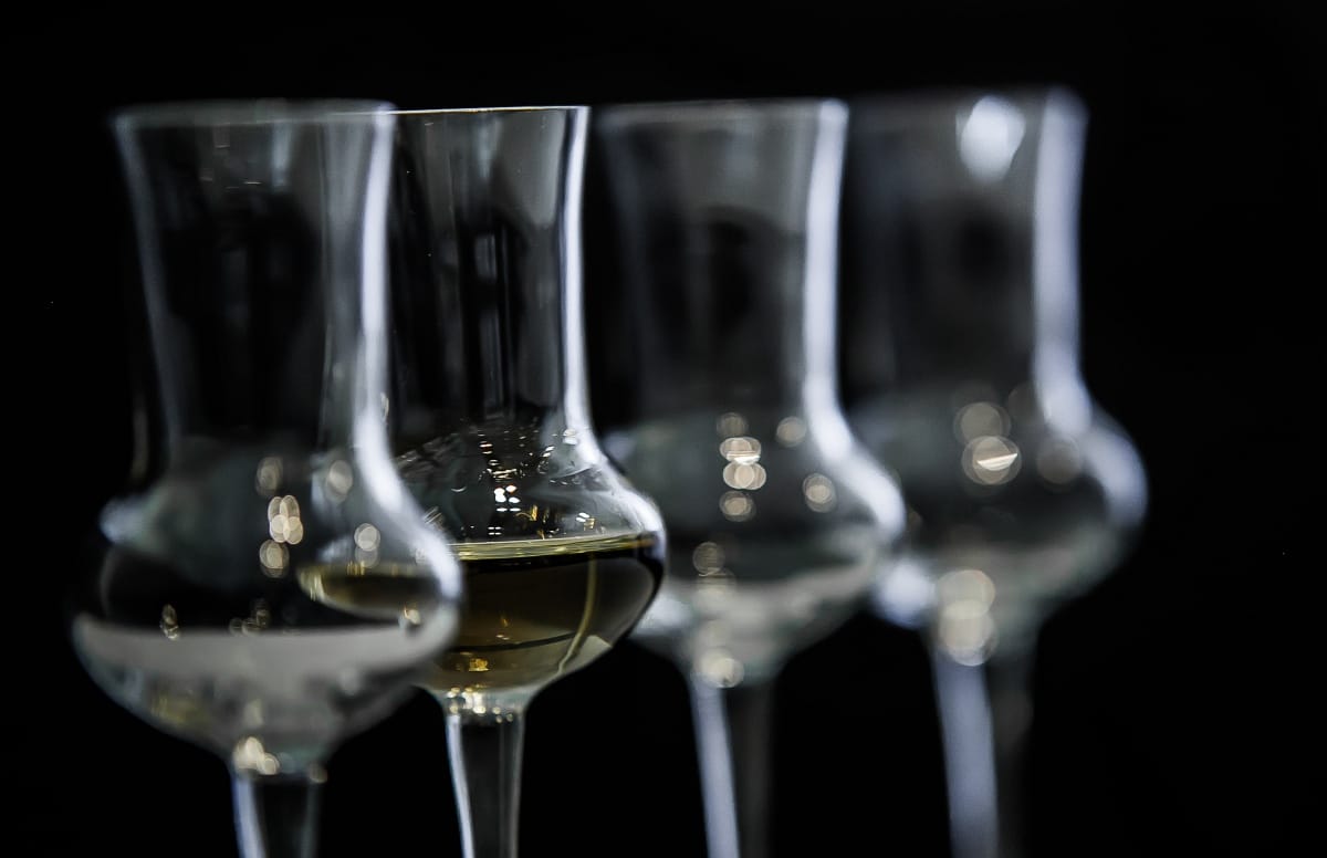 Közbeszerzők és pálinkások alkotják a bulibeszállítók krémjét