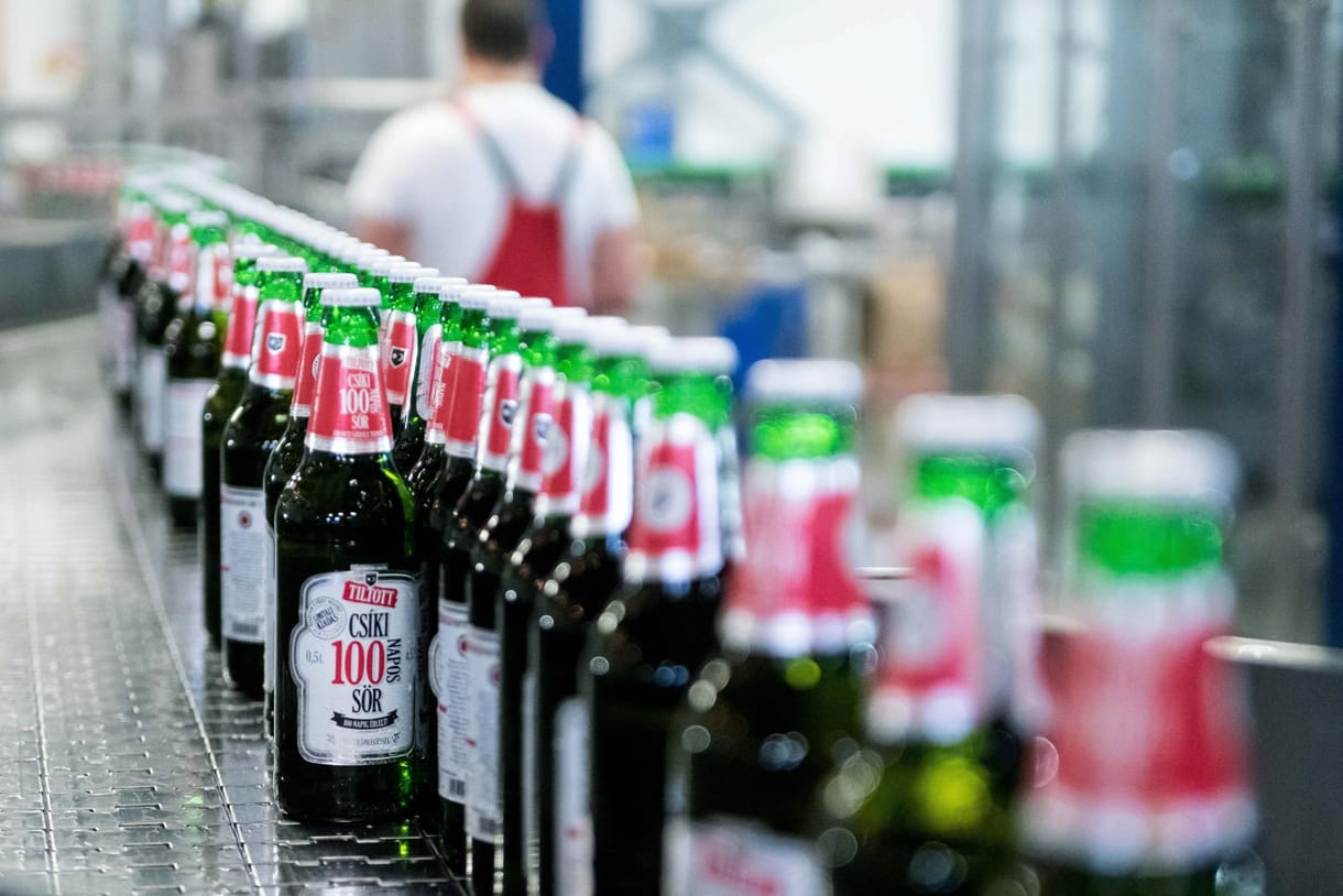 Hiába öntik bele a magyar közpénzt, így is veszteséges a Tiltott Csíki Sör gyártója