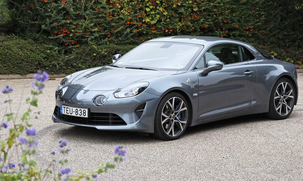 Utolsó szippantás a jóból: meghajtottuk az új Alpine A110 GT-t